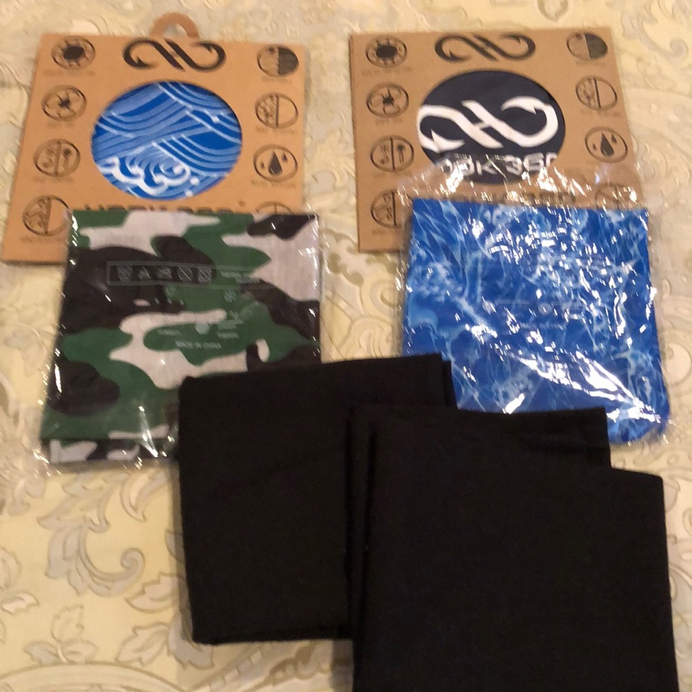 Neck gaiter face masks